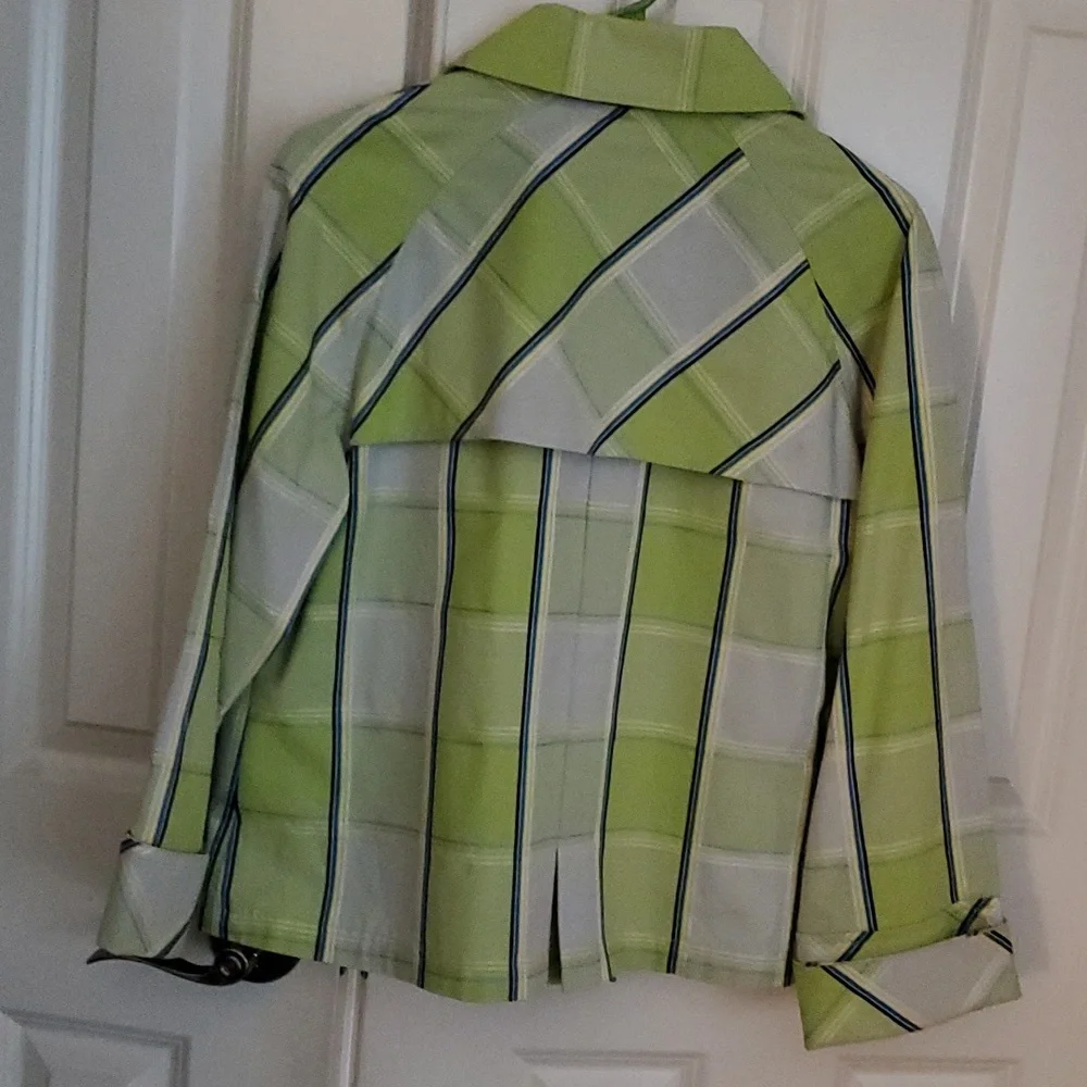Spring weight jacket - Picture 2 of 2
